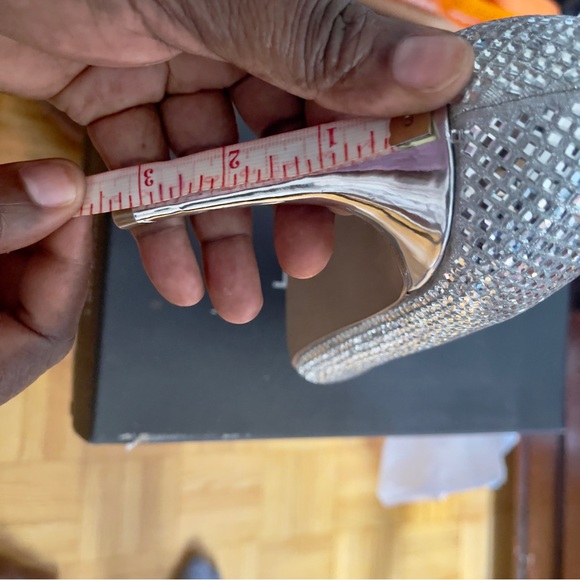 PreLoved Steve Madden Rhinestone pumps - Picture 6 of 8